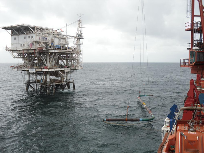 Lowering Of Spool Piece For Sub Sea Tie In